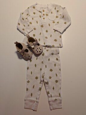Little Planet Carters Baby Girl 6M Waffle Knit Set Top Pants Shoes Neutral Leaf